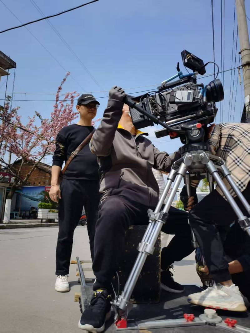 绥滨县广告片拍摄：快消品牌爆款之选，网感内容适配社媒传播！